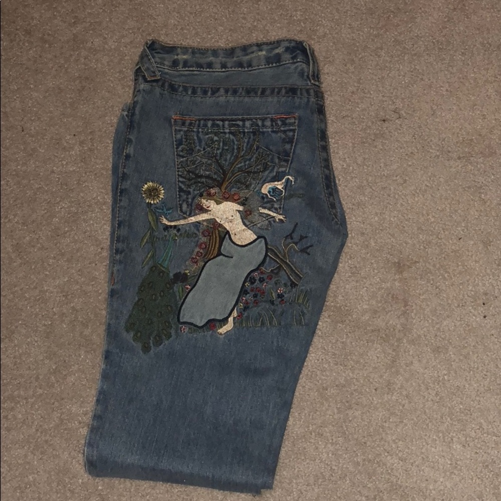True Religion - Picture 2 of 4